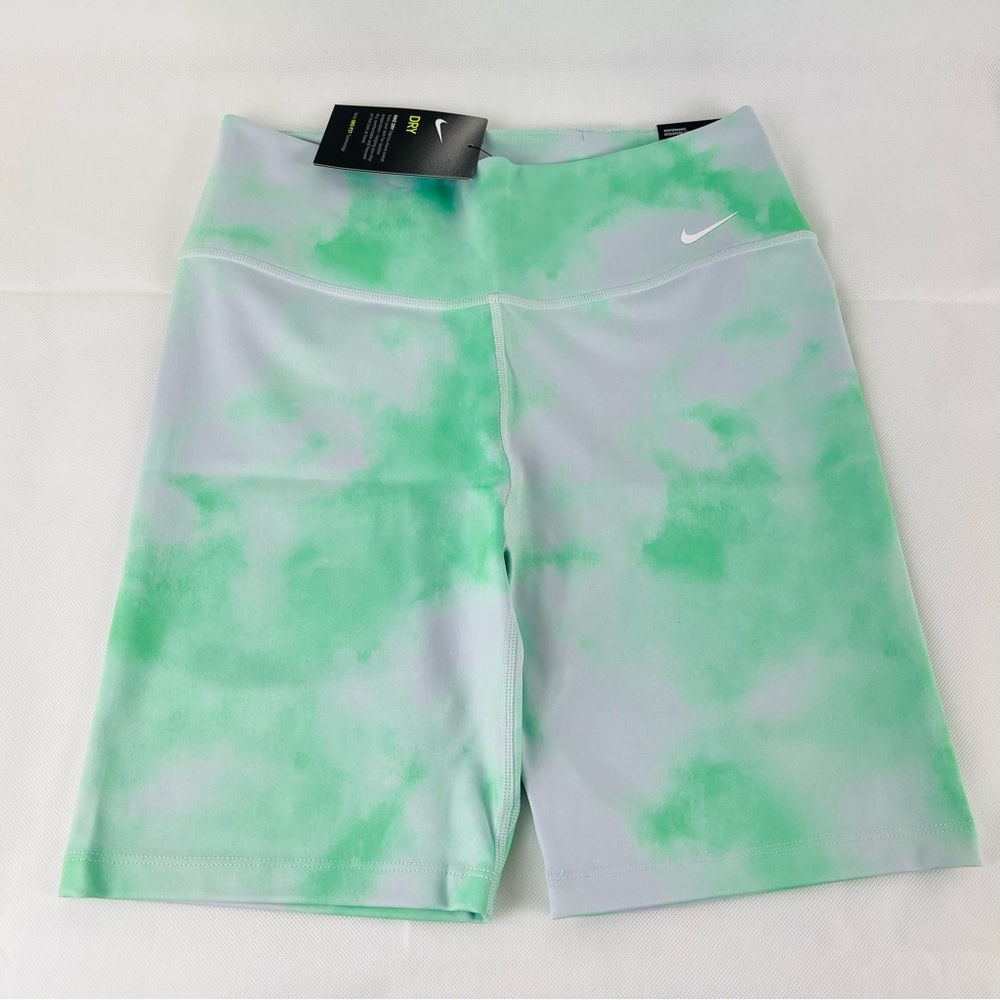 Nike | Women’s Clash Biker Shorts